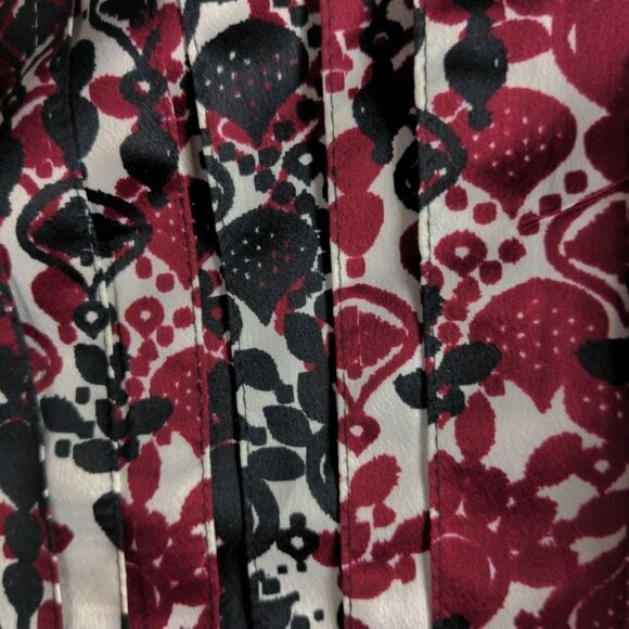 Worthington A Line Pleated Skirt Black Red White Geometric 16 - Picture 2 of 7